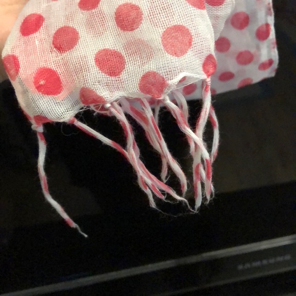 Hello Kitty Scarf (Used) - Picture 5 of 7